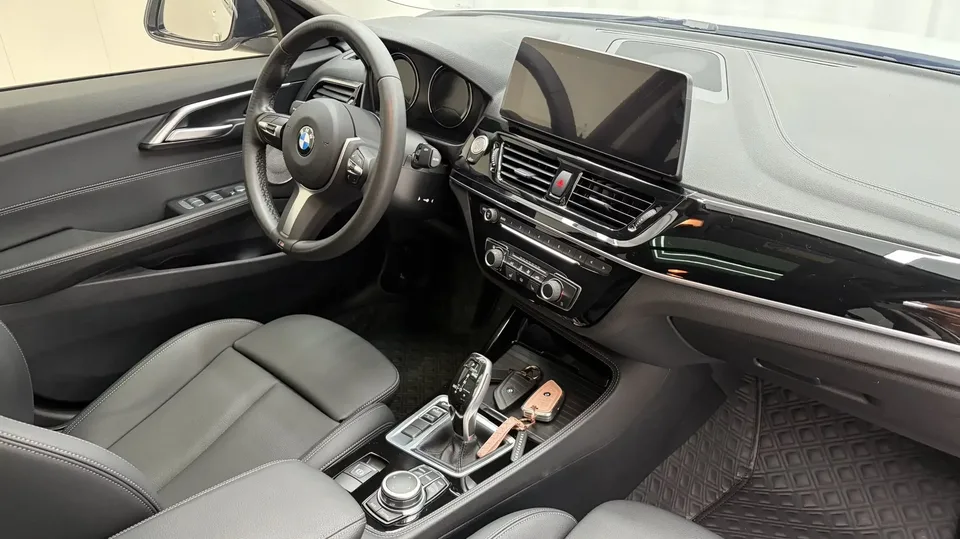 BMW 1 Series BMW 1 Series 2021 120i M Sport Night Edition 2022 — thumbnail 3