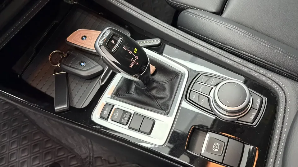 BMW 1 Series BMW 1 Series 2021 120i M Sport Night Edition 2022 — thumbnail 4