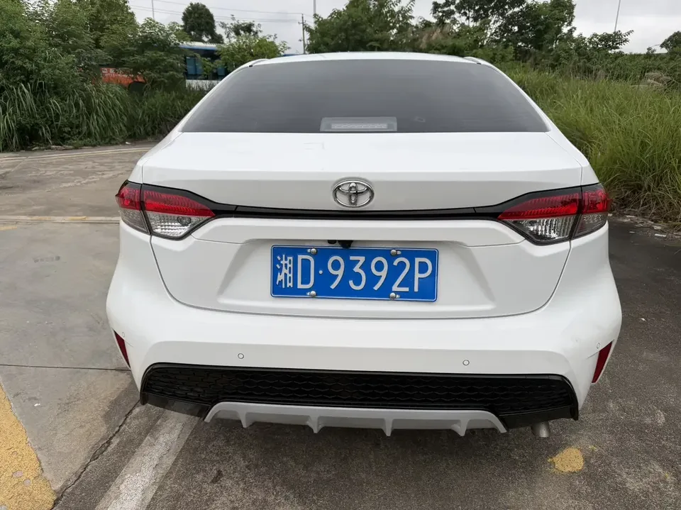Toyota Levin Lei Ling 2022 185T CVT Sports Edition 2022 — thumbnail 2
