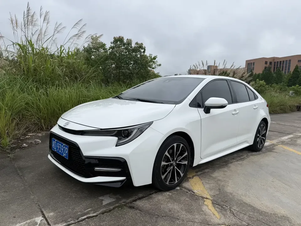 Toyota Levin Lei Ling 2022 185T CVT Sports Edition 2022 — photo 1, buy with delivery to Moscow