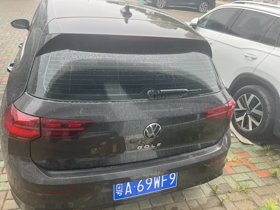 Volkswagen Golf golf 2023 280TSI DSG R-Line 20th Anniversary 2024 — thumbnail 2