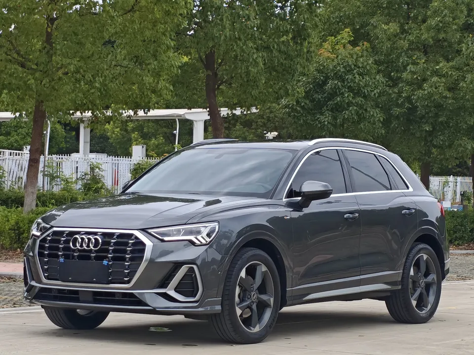 Audi Q3 Audi Q3 2022 35 TFSI Stylish Dynamic 2022 — фото 1, купить с доставкой в Москву