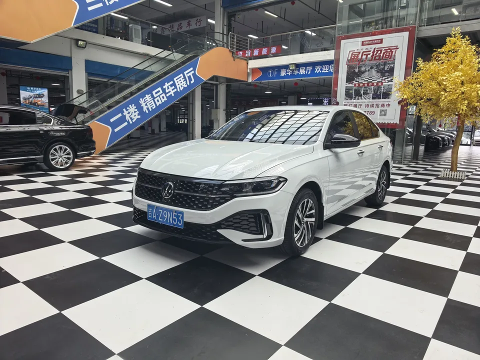 Volkswagen Lavida Lavida 2023 280TSI DSG Starry Sky Edition 2022 — photo 1, buy with delivery to Moscow
