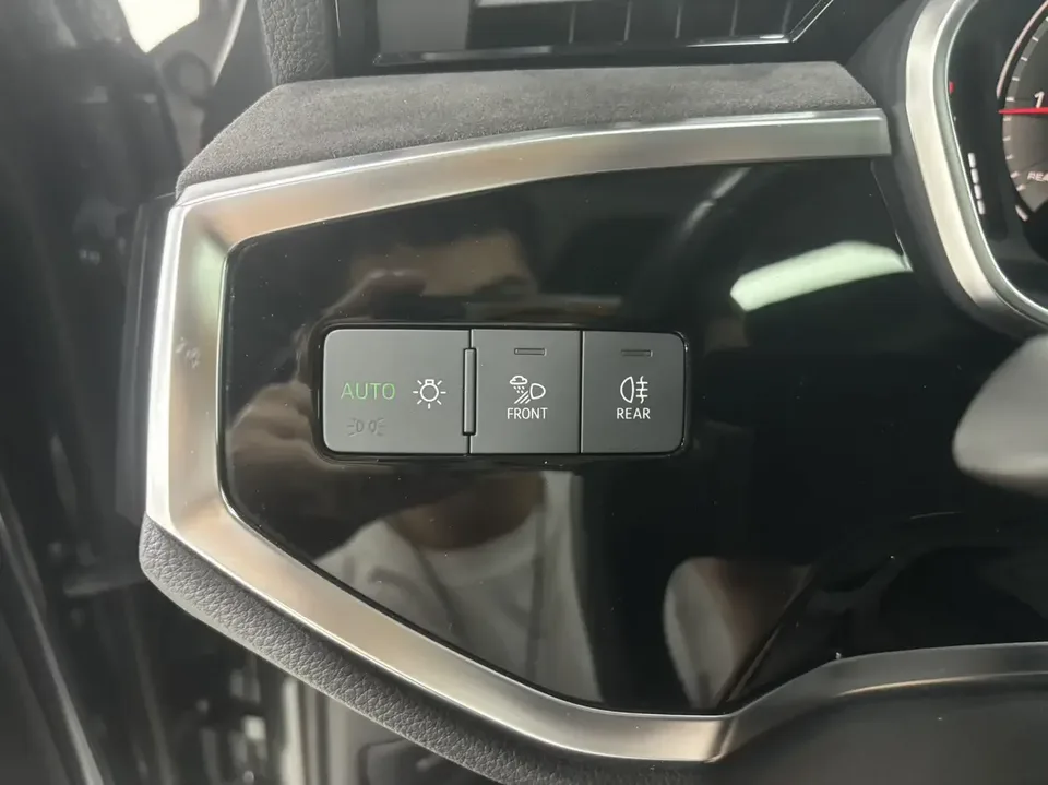 Audi A3 Audi A3 2023 Sportback 35 TFSI Stylish and sporty 2023 — thumbnail 5