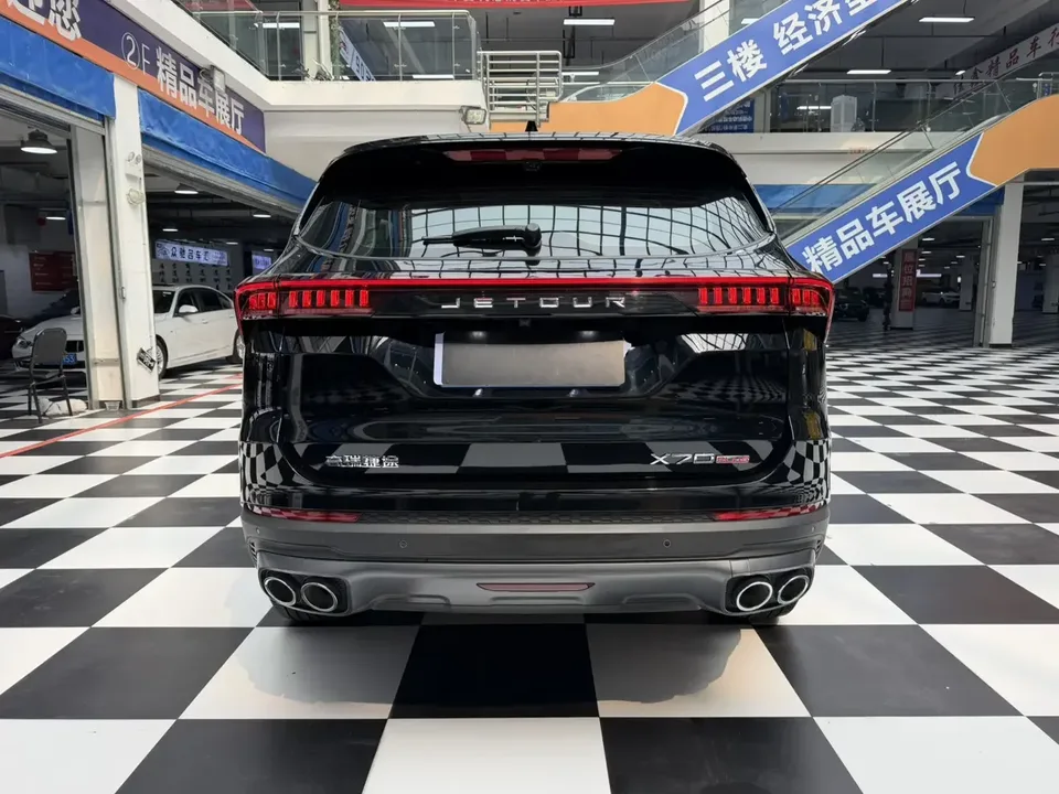 Jetour Jietu X70 PLUS Jietu X70 PLUS 2023 1.5T DCT Brave PLUS 5-seater 2022 — миниатюра 2