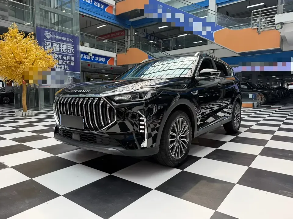 Jetour Jietu X70 PLUS Jietu X70 PLUS 2023 1.5T DCT Brave PLUS 5-seater 2022 — фото 1, купить с доставкой в Москву