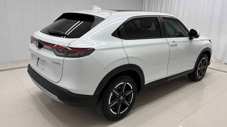 Honda VEZEL Binzhi 2023 1.5L CVT Technology Edition 2023 — thumbnail 2