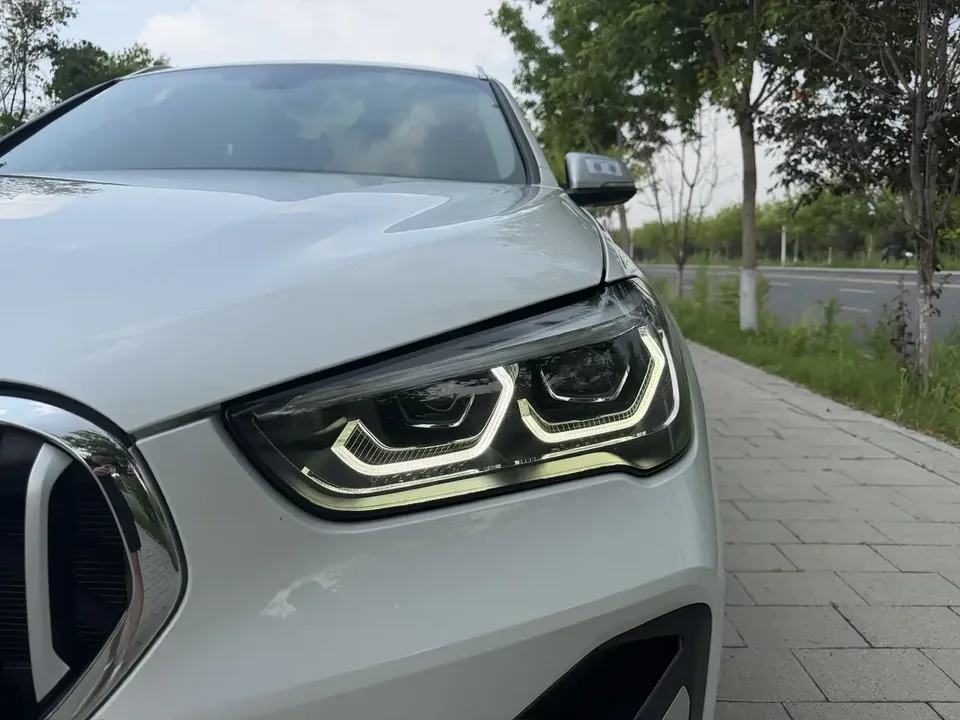 BMW X1 BMW X1 2022 sDrive20Li Fashion 2022 — thumbnail 3