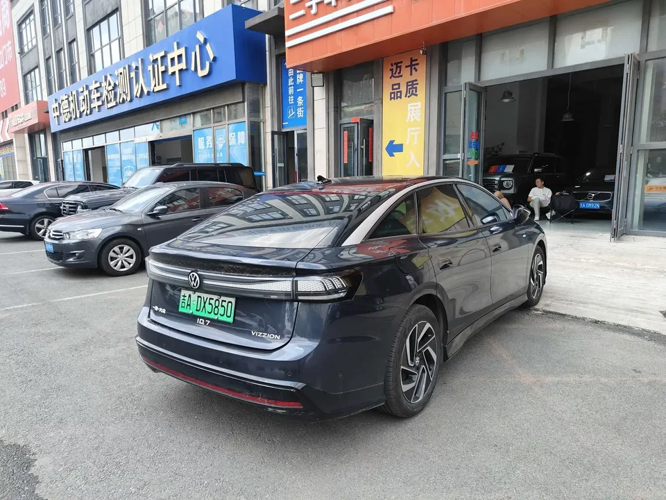 Volkswagen ID.7 VIZZION ID.7 VIZZION 2024 First Edition 2024 — thumbnail 2