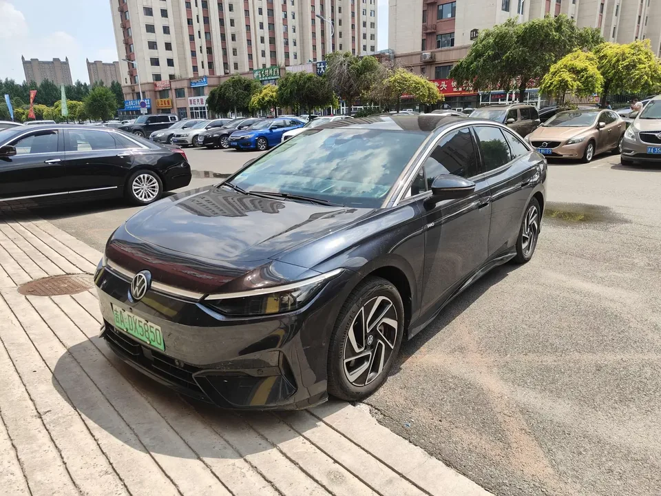 Volkswagen ID.7 VIZZION ID.7 VIZZION 2024 First Edition 2024 — photo 1, buy with delivery to Moscow