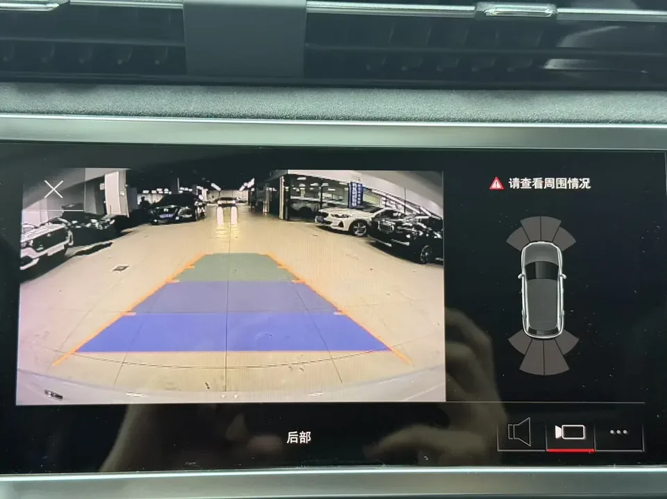 Audi Q3 Audi Q3 2022 35 TFSI Stylish Dynamic 2022 — thumbnail 3