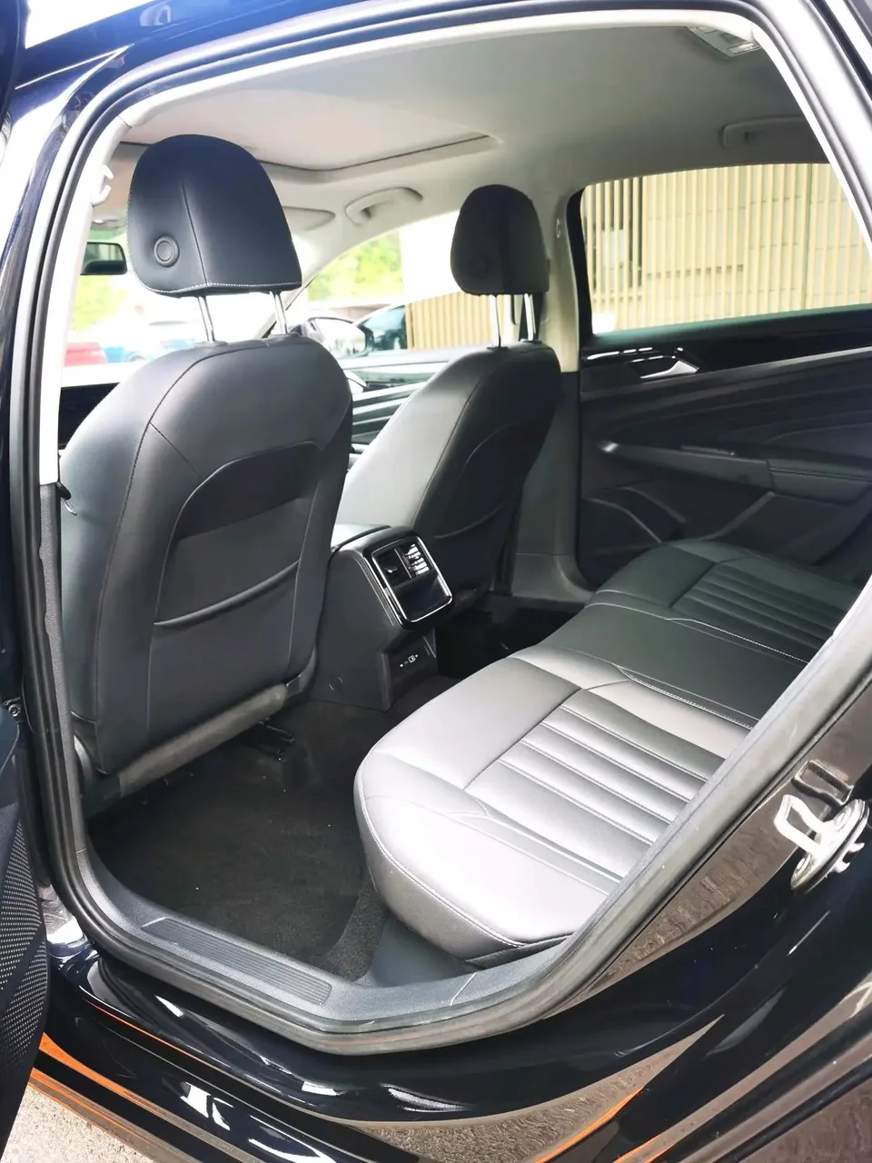 Volkswagen Passat Passat 2022 280TSI Business Edition 2023 — thumbnail 3