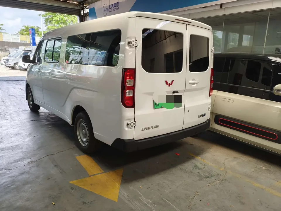 Wuling Yangguang Wuling Yangguang 2024 300km Comfortable Bus Version 75kW 2025 — thumbnail 2