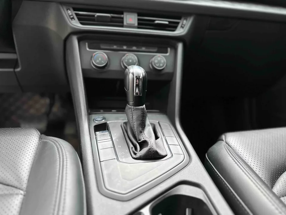 Volkswagen Tharu tuyue 2022 280TSI 2WD Fashion Edition 2023 — миниатюра 5