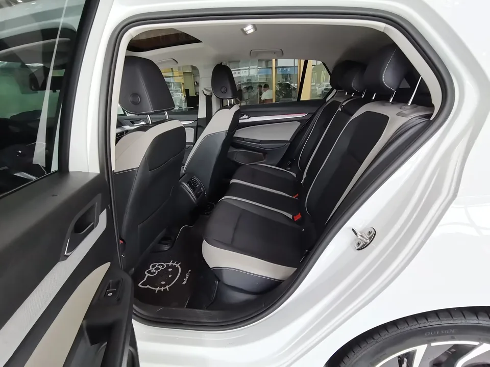 Volkswagen Golf golf 2021 280TSI DSG Pro 2022 — thumbnail 4