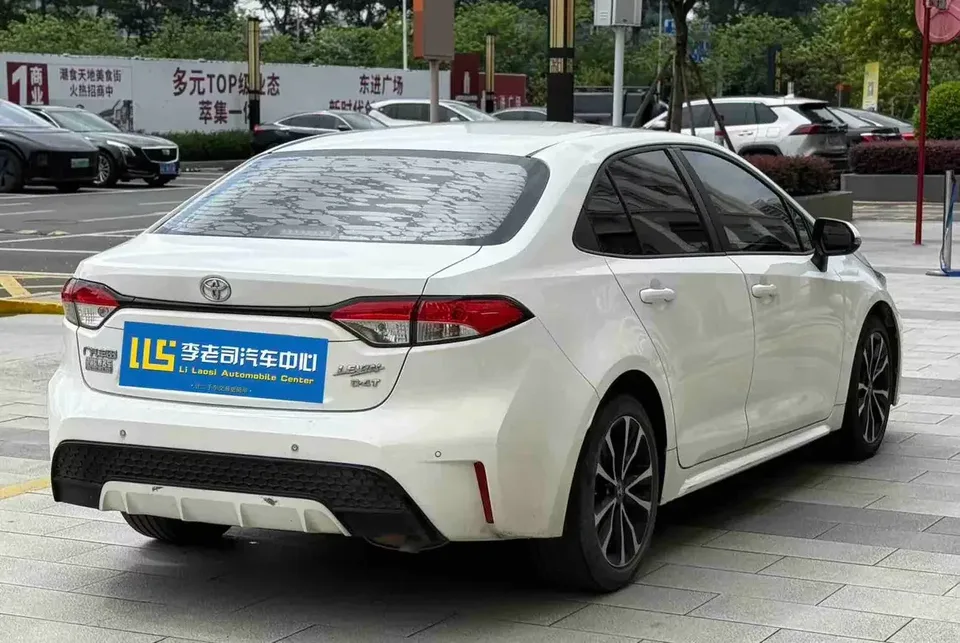 Toyota Levin Lei Ling 2022 185T CVT Sports Edition 2022 — thumbnail 2