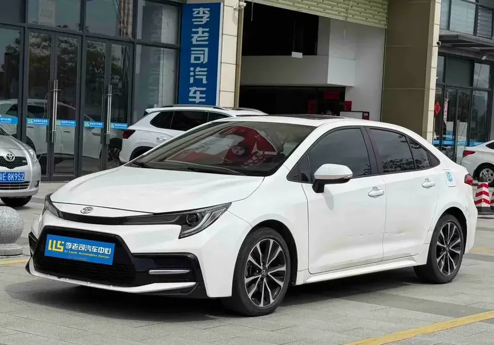 Toyota Levin Lei Ling 2022 185T CVT Sports Edition 2022 — photo 1, buy with delivery to Moscow