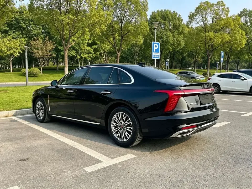 Hongqi H5 Hongqi H5 2024 1.5T DCT Zhilian Qiyun Edition 2024 — миниатюра 4