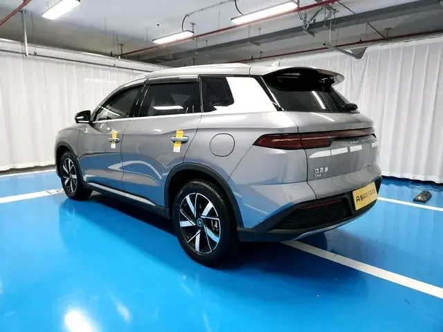 BYD Song Pro DM Song Pro DM 2023 DM-i Champion Edition 71km Leading Type 2024 — thumbnail 2