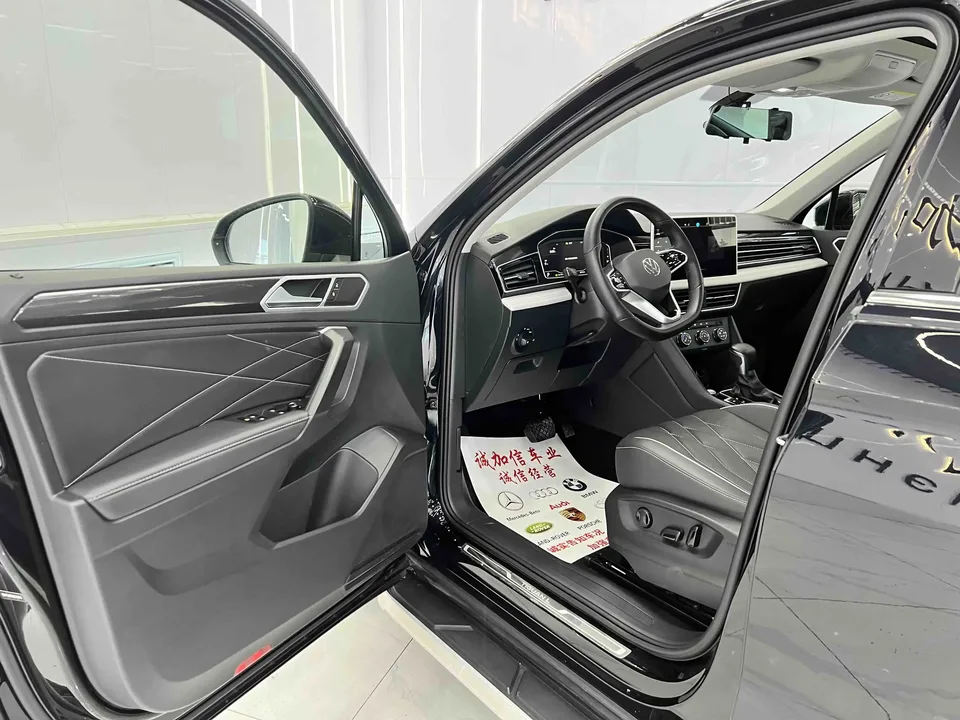 Volkswagen Tiguan L Tiguan L 2023 280TSI Limited Edition 2023 — миниатюра 5