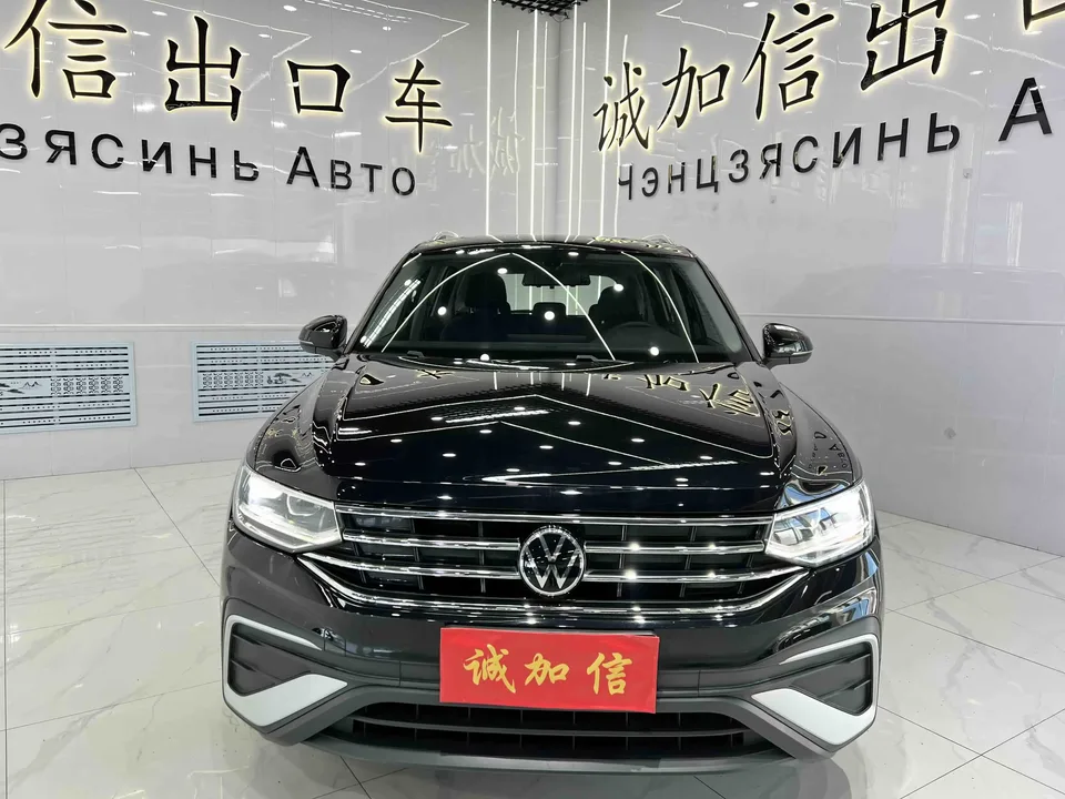 Volkswagen Tiguan L Tiguan L 2023 280TSI Limited Edition 2023 — фото 1, купить с доставкой в Москву