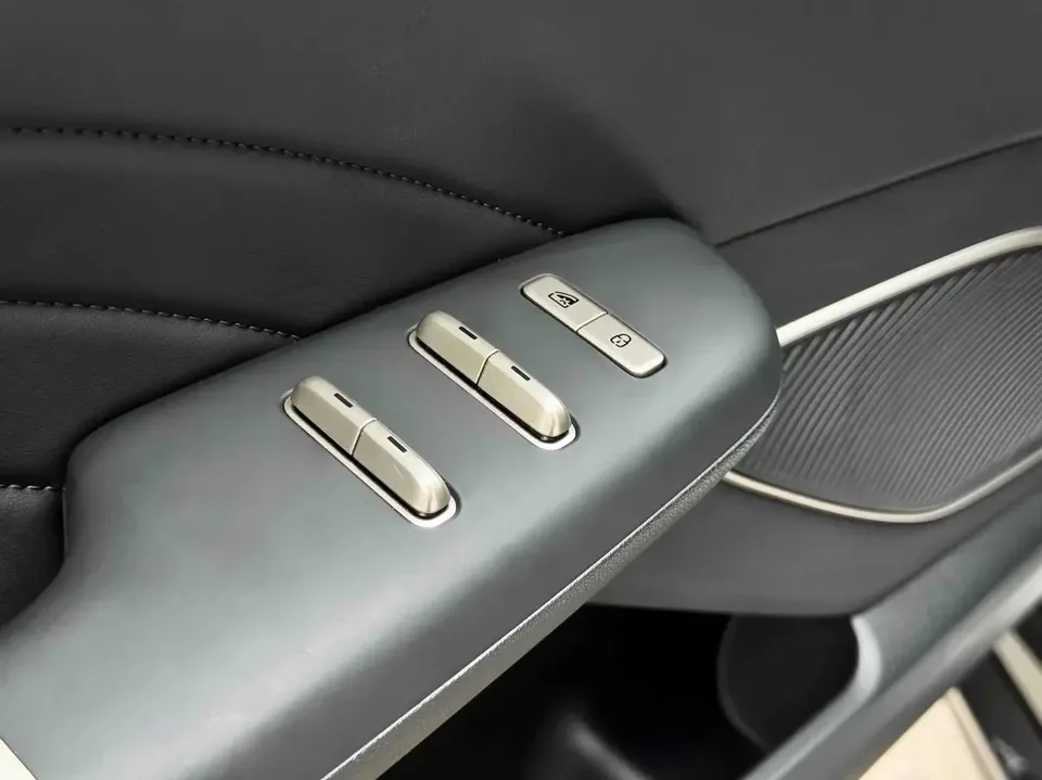 Changan Escape Escape 2026 Fourth-generation 1.5T DCT 500Bar Smart Edition 2026 — thumbnail 4