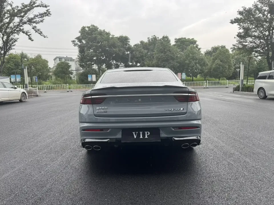 Geely Preface Xing Rui 2025 1.5T Dongfangyao Kunlun Edition 2025 — thumbnail 2