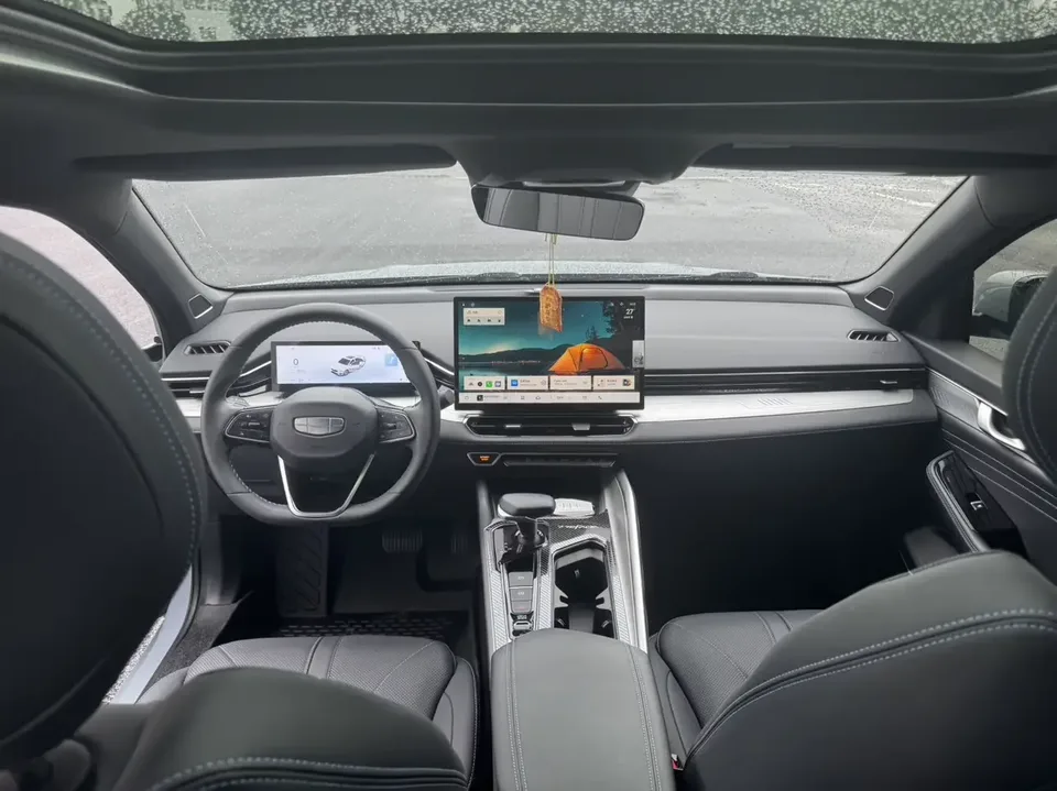 Geely Preface Xing Rui 2025 1.5T Dongfangyao Kunlun Edition 2025 — thumbnail 3