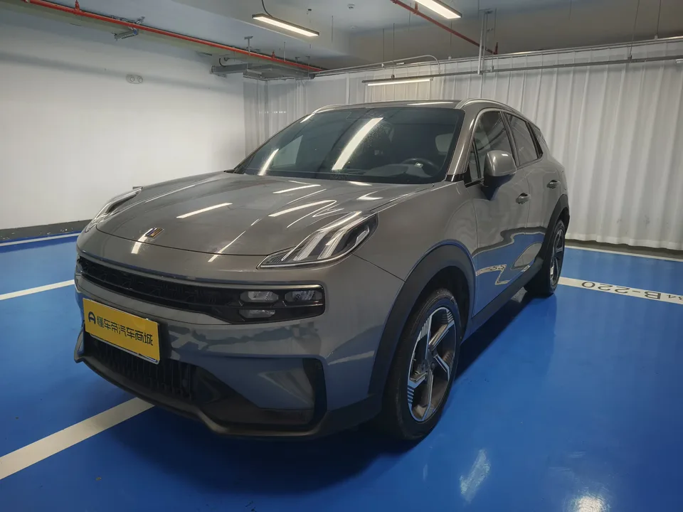Lynk & Co 06 Lynk & Co 06 2023 Remix 1.5T Pro 2024 — photo 1, buy with delivery to Moscow