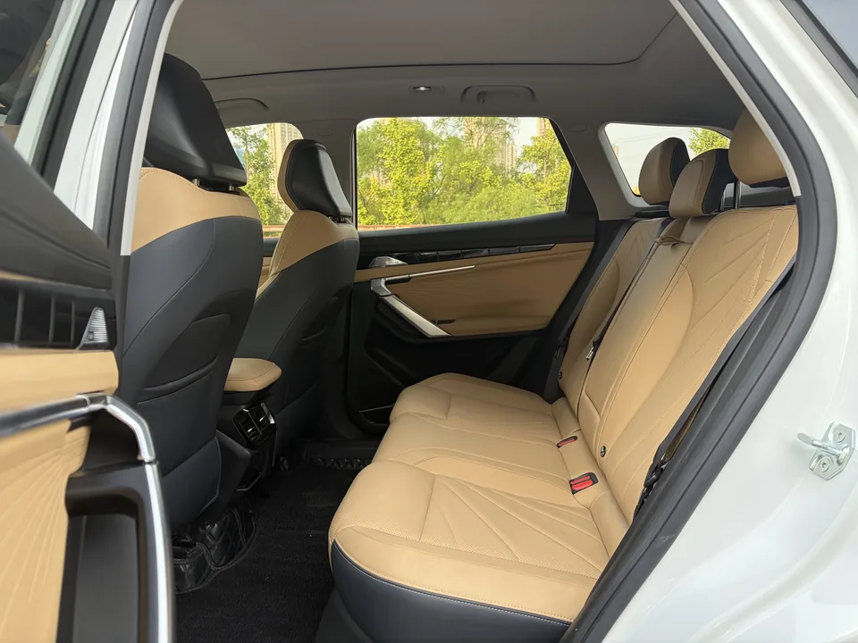 Geely Atlas L Boyue L 2023 1.5TD DCT Premium 2024 — thumbnail 3