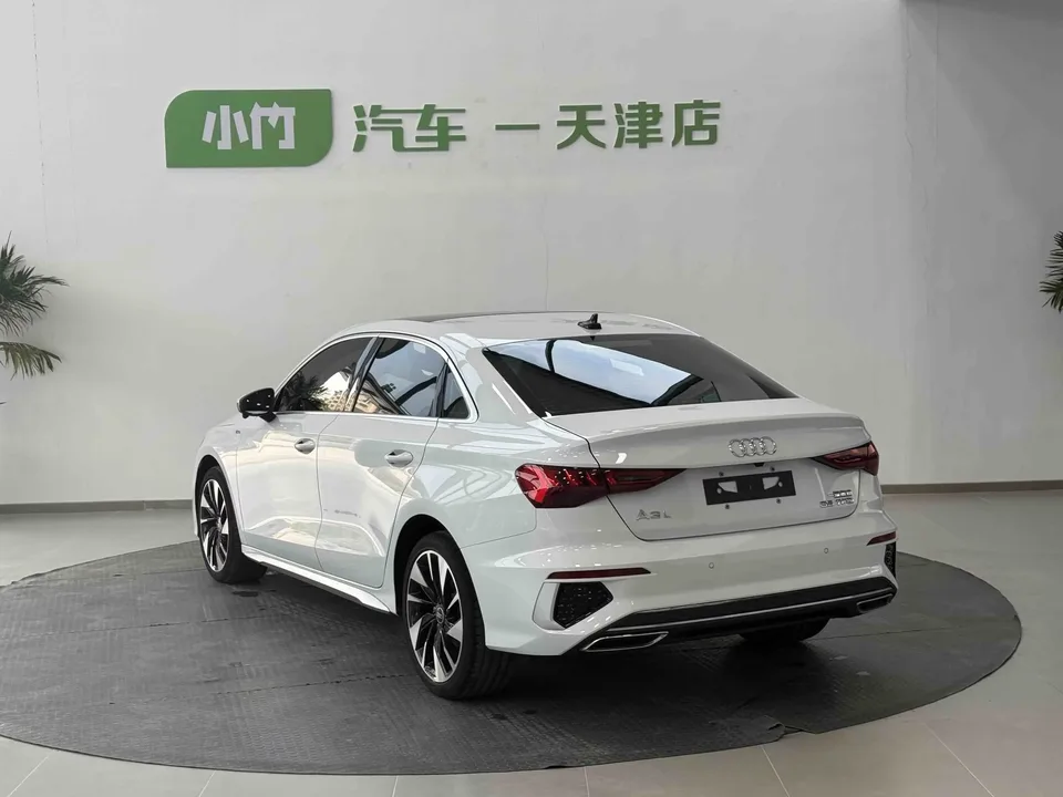 Audi A3 Audi A3 2023 A3L Limousine 35 TFSI Stylish Sports 2022 — миниатюра 2