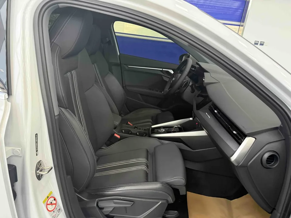 Audi A3 Audi A3 2023 A3L Limousine 35 TFSI Stylish Sports 2022 — миниатюра 4