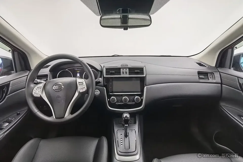 Nissan Tiida Tiida 2024 1.6L CVT Intelligent Travel Edition 2024 — миниатюра 4