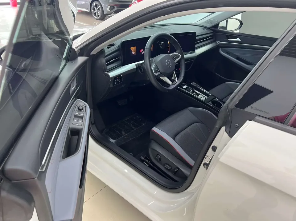 Volkswagen Lamando Lingdu 2023 Lingdu L 280TSI DSG Hot Edition 2023 — thumbnail 4