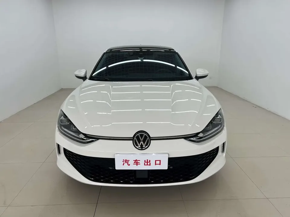 Volkswagen Lamando Lingdu 2023 Lingdu L 280TSI DSG Hot Edition 2023 — photo 1, buy with delivery to Moscow