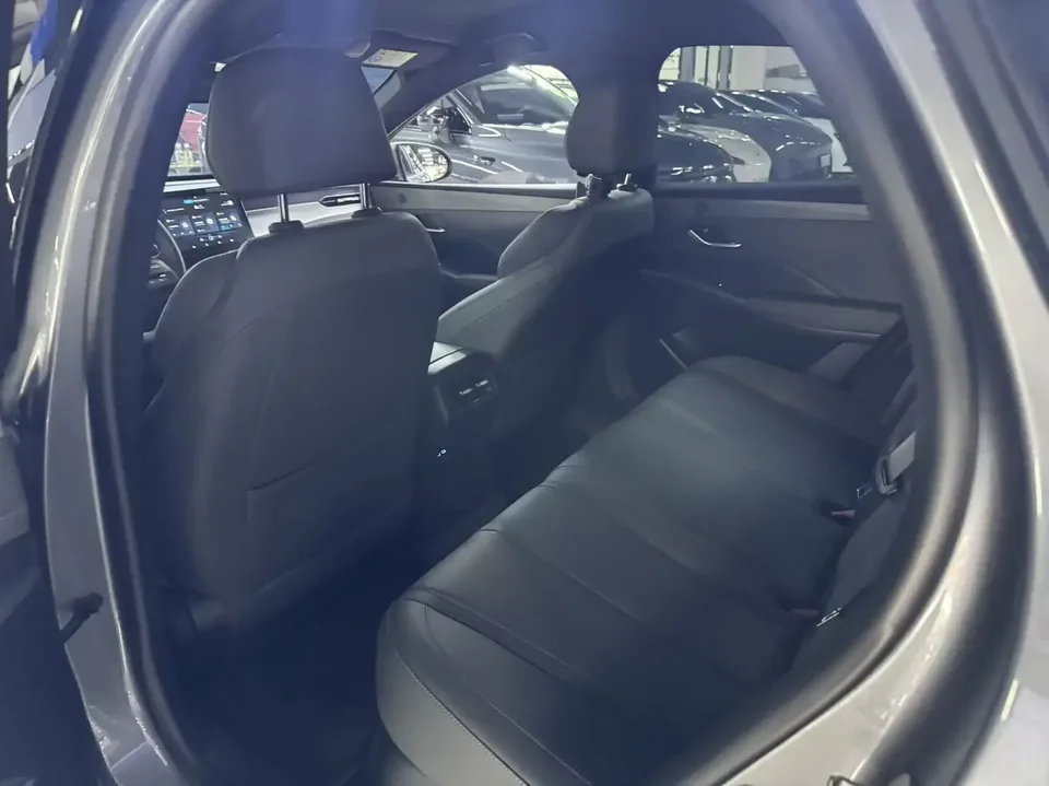 BYD Qin PLUS DM Qin PLUS DM 2025 DM-i 55KM Intelligent Driving Edition Leading Edition 2026 — thumbnail 4