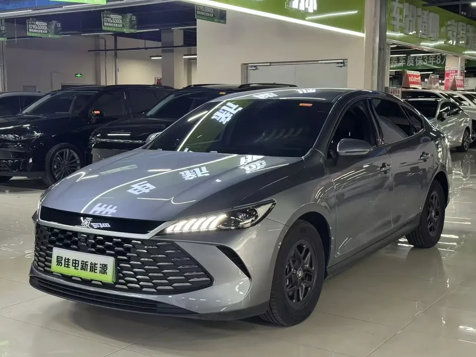 BYD Qin PLUS DM Qin PLUS DM 2025 DM-i 55KM Intelligent Driving Edition Leading Edition 2026 — photo 1, buy with delivery to Moscow