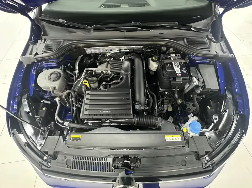 Volkswagen Golf golf 2021 280TSI DSG R-Line 2022 — thumbnail 3