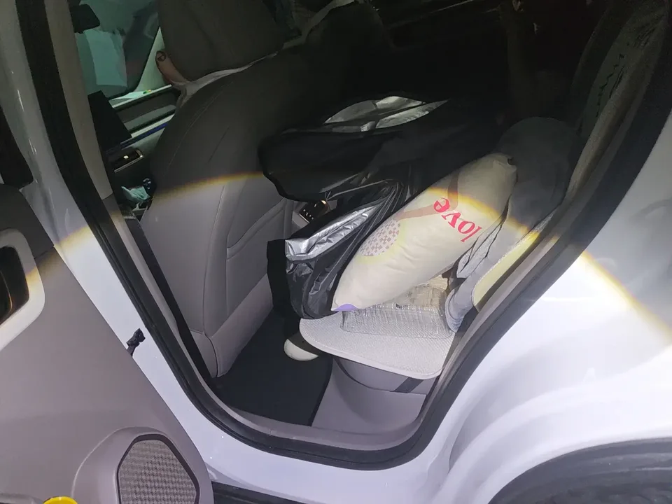 Geely ICON Geely ICON 2026 1.5TD Chocolate Edition 2026 — thumbnail 3