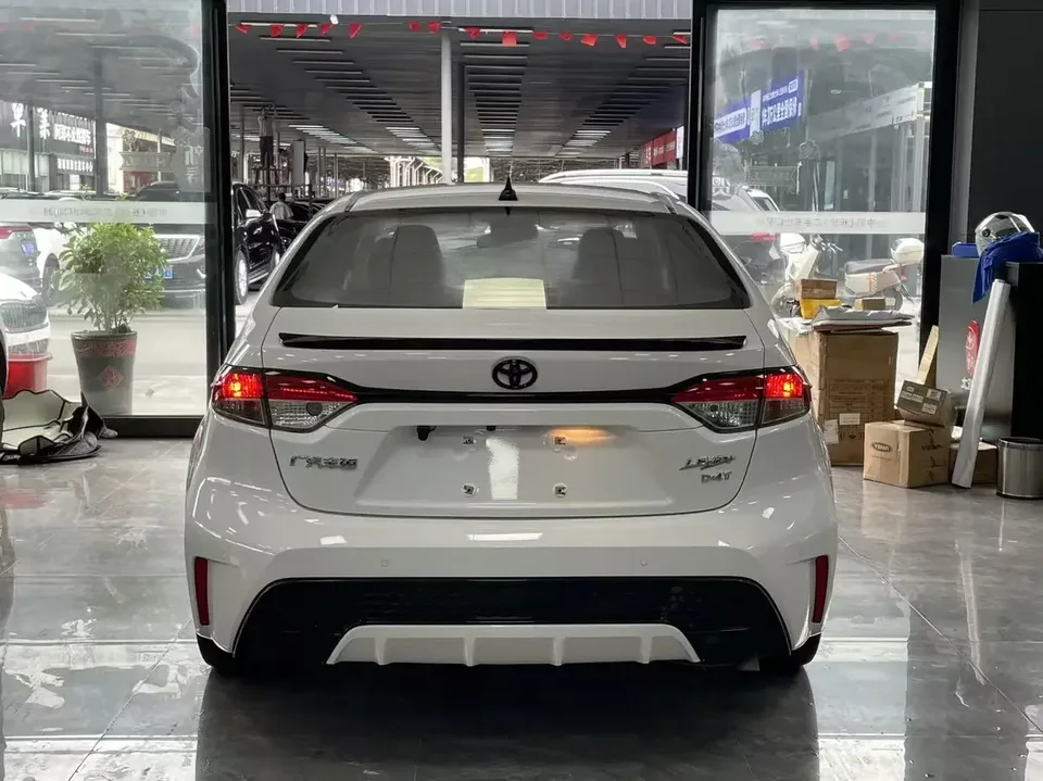 Toyota Levin Lei Ling 2022 185T CVT Sports Edition 2022 — thumbnail 5
