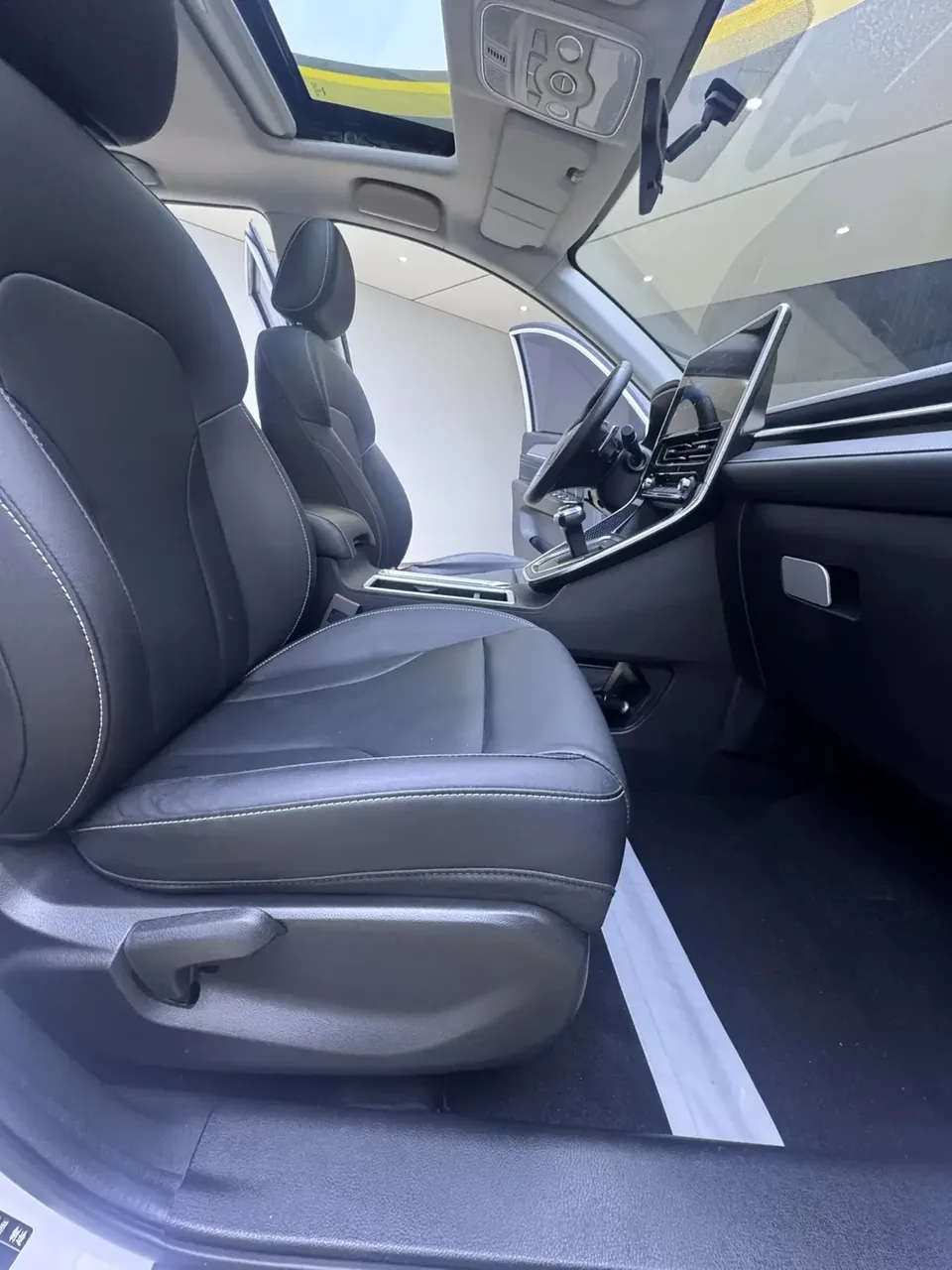 Haval M6 Haval M6 2021 PLUS 1.5T DCT Luxury Intelligent Connection 2022 — миниатюра 3
