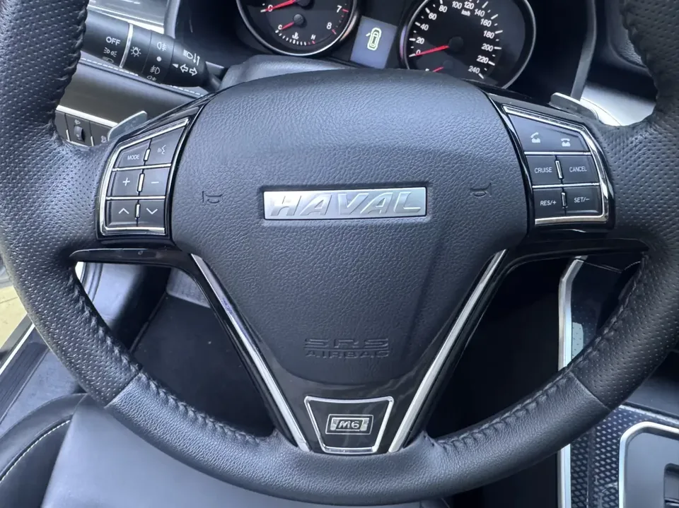 Haval M6 Haval M6 2021 PLUS 1.5T DCT Luxury Intelligent Connection 2022 — миниатюра 4