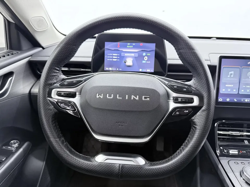 Wuling Starlight PHEV Wuling Starlight PHEV 2024 Co-creation Edition 70 Standard Edition 2024 — thumbnail 4