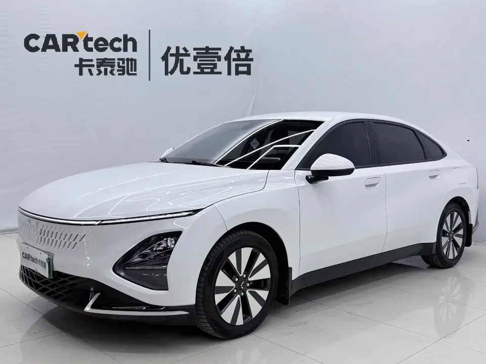 Wuling Starlight PHEV Wuling Starlight PHEV 2024 Co-creation Edition 70 Standard Edition 2024 — photo 1, buy with delivery to Moscow