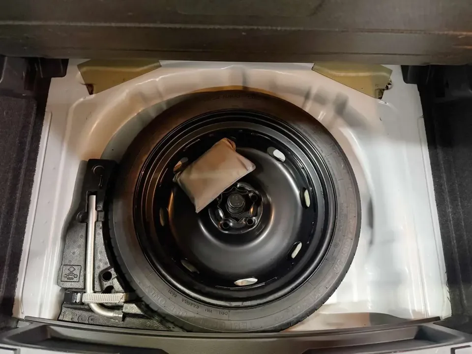 Volkswagen T-Roc TANG 2022 280TSI DSG 2WD Comfort PLUS 2022 — thumbnail 3