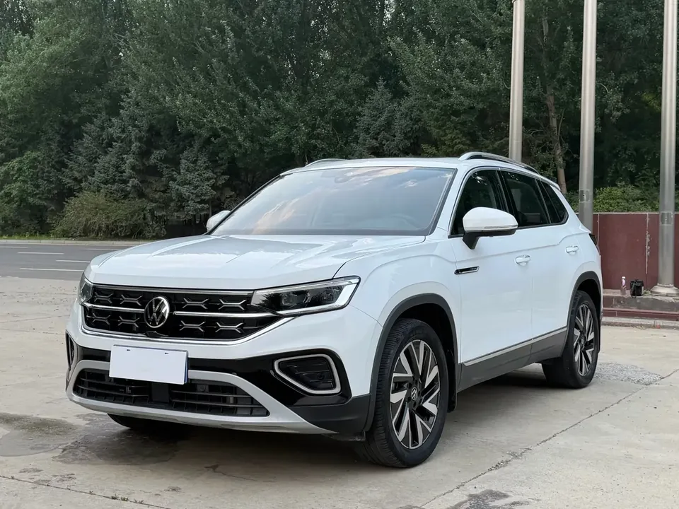 Volkswagen Tayron Tanyue 2023 280TSI 2WD Luxury Plus Advanced Edition 2022 — photo 1, buy with delivery to Moscow