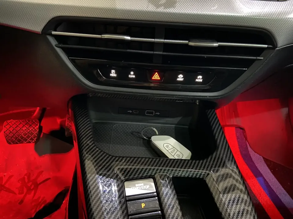 Volkswagen Lamando Lingdu 2022 Lingdu L 280TSI DSG Cool Edition 2022 — thumbnail 4