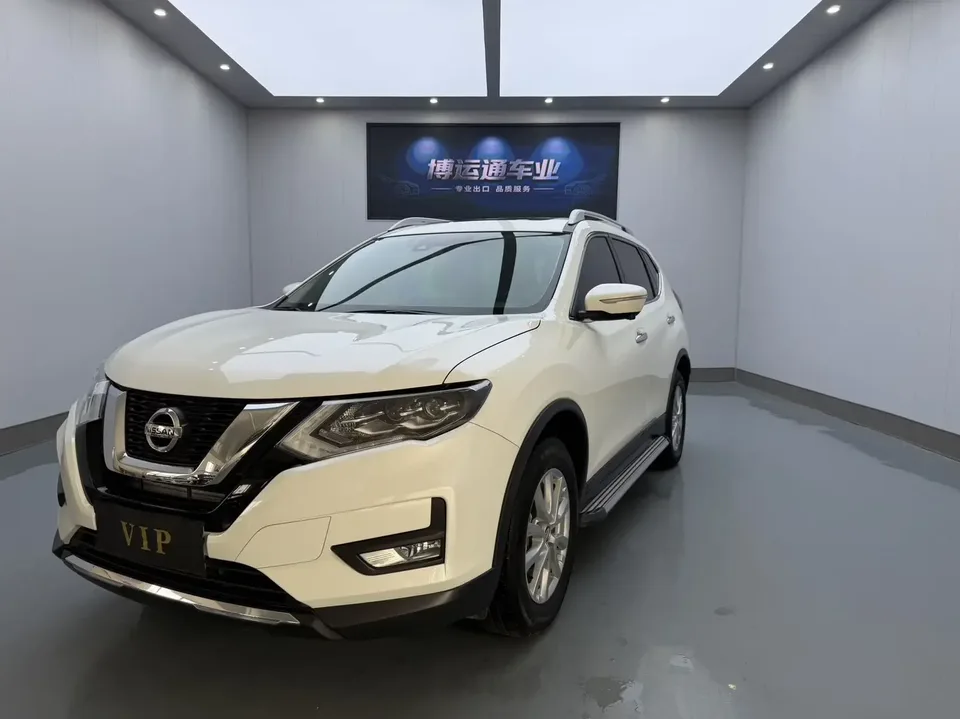 Nissan X-Trail Qijun 2022 2.0L 2WD Smart Link Premium Edition 2023 — photo 1, buy with delivery to Moscow