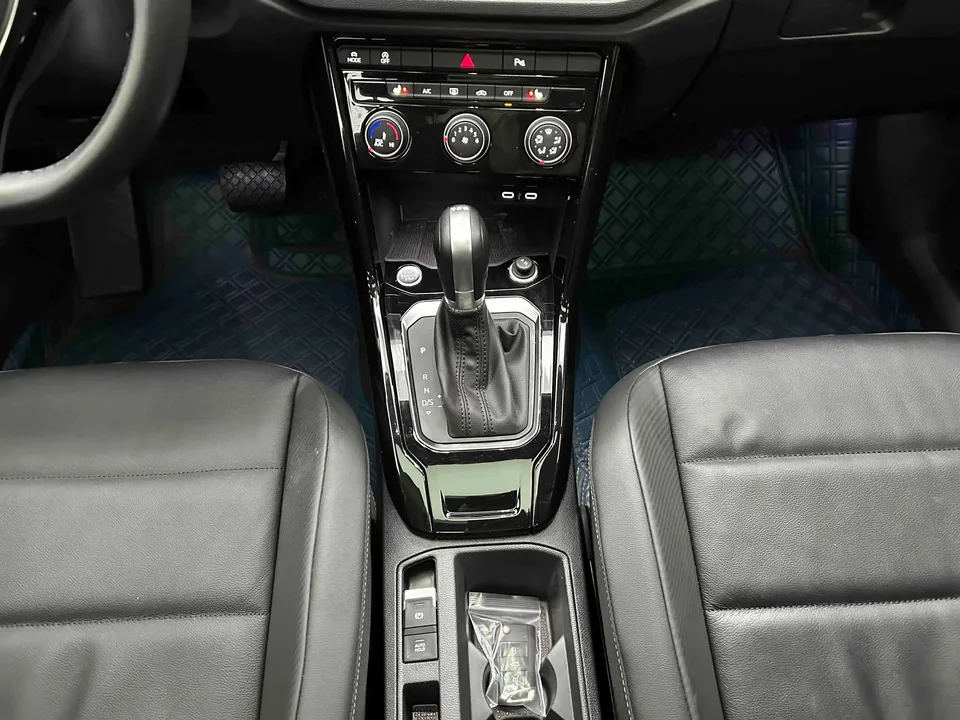 Volkswagen T-Roc TANG 2022 280TSI DSG 2WD Comfort PLUS 2023 — thumbnail 4