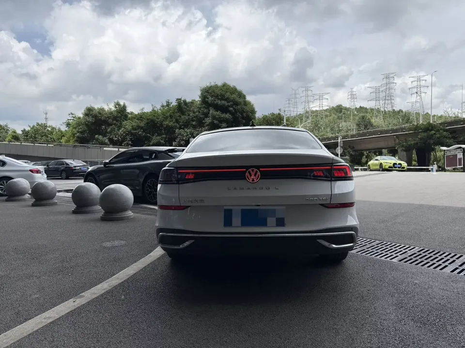 Volkswagen Lamando Lingdu 2023 Lingdu L 280TSI DSG Cool Edition 2023 — thumbnail 5